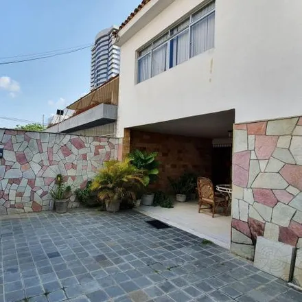 Buy this 4 bed house on Avenida Venezuela 70 in Maurício de Nassau, Caruaru - PE