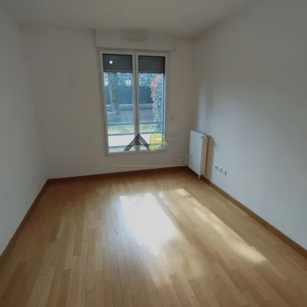 Rent this 3 bed apartment on 178 Avenue Jean Jaurès in 92290 Châtenay-Malabry, France