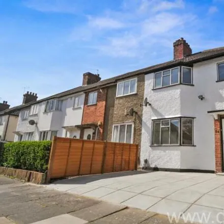 Buy this 3 bed townhouse on Highfield Road in London, W3 0AL