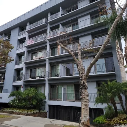 Image 1 - 440 South Maple Drive, Beverly Hills, CA 90212, USA - Condo for rent