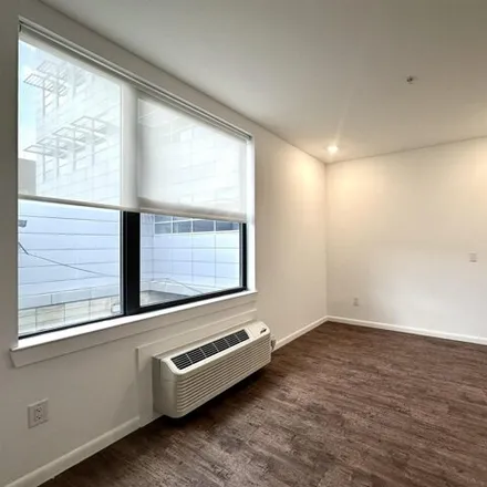 Image 4 - 253 Academy St Apt 503, Jersey City, New Jersey, 07306 - House for rent