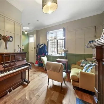 Image 1 - Trinity Green, London, E1 4TP, United Kingdom - House for sale