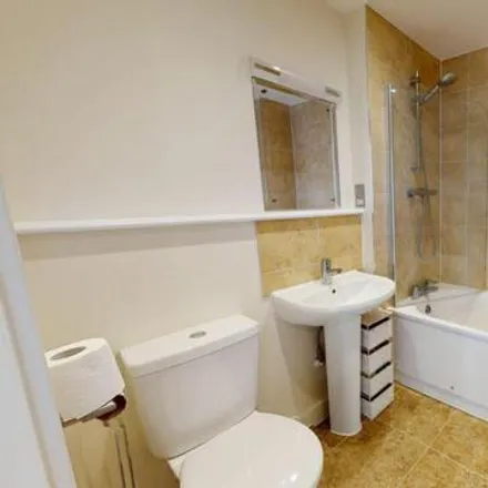 Image 4 - Premier Inn, 1 New Dover Road, Canterbury, CT1 3AS, United Kingdom - Room for rent