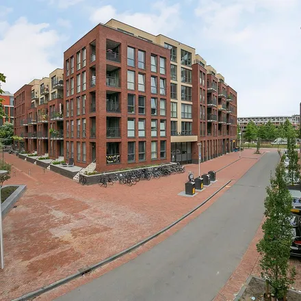 Rent this 3 bed apartment on Nachtegaalstraat 63E in 8011 BV Zwolle, Netherlands