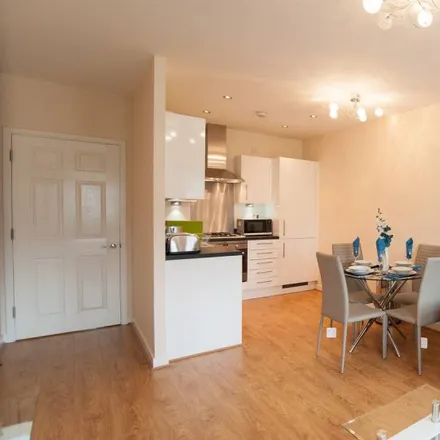 Image 2 - 5 Sotheron Road, North Watford, WD17 1PU, United Kingdom - Apartment for rent