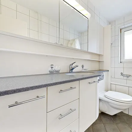 Rent this 4 bed apartment on General-Werdmüller-Strasse 19 in 17, 15