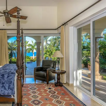 Rent this 5 bed house on Cabo San Lucas in Ampliación Mariano Matamoros, 23468 Cabo San Lucas