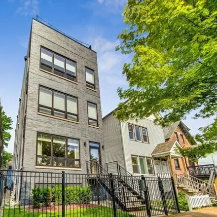 Buy this 4 bed condo on 2302 North Hoyne Avenue in Chicago, IL 60647
