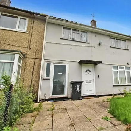 Buy this 3 bed townhouse on Mountford Manor Primary School in Bothwell Road, Swindon