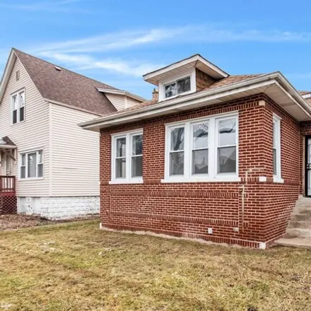 Buy this 2 bed house on 8749 South Union Avenue in Chicago, IL 60620