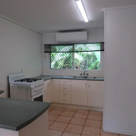 Image 4 - McLeod Street, Cairns North QLD 4870, Australia - Apartment for rent