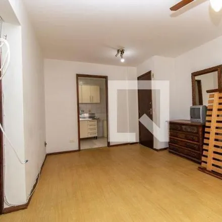 Rent this 3 bed apartment on Rua Amazonas 542 in Água Verde, Curitiba - PR
