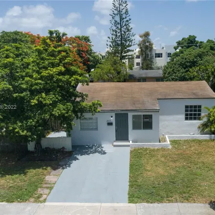 Buy this 3 bed house on 2315 Washington Street in Hollywood, FL 33020