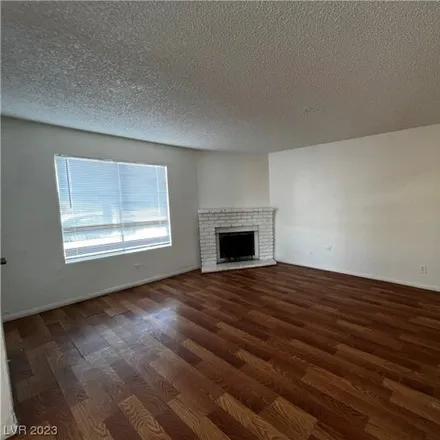 Image 3 - 6973 East Carey Avenue, Sunrise Manor, NV 89156, USA - Apartment for rent