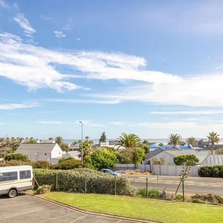 Rent this 3 bed apartment on Dolphin Ridge Road in Van Riebeeckstrand, Western Cape