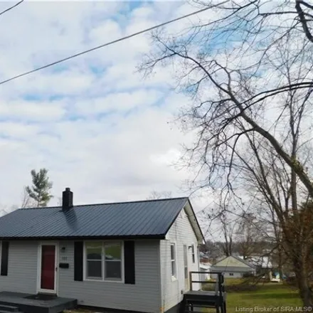 Buy this 2 bed house on 372 West Cherry Street in Salem, IN 47167