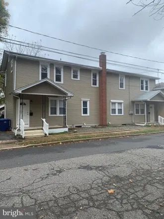 Image 3 - 439 Vine Street, Delanco Township, Burlington County, NJ 08075, USA - House for rent