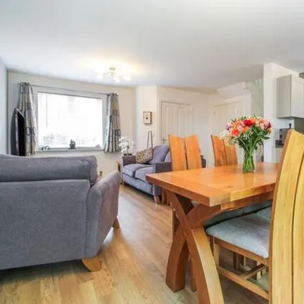 Image 7 - Hastings Cresent, Shortstown, MK42 0JT, United Kingdom - Duplex for sale