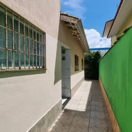 Buy this 2 bed house on Avenida Engenheiro Pedro Walmore de Araújo in Cidade Santa Júlia, Itanhaem - SP