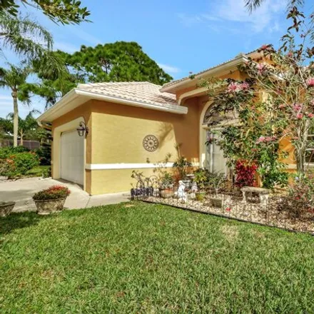 Image 3 - 4338 Southeast Hopetown Terrace, Port Salerno, FL 34997, USA - House for sale