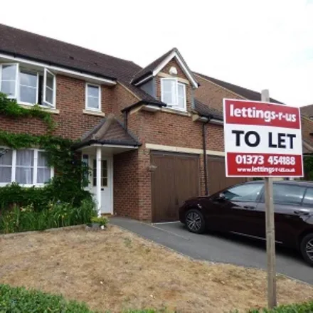 Rent this 4 bed house on Lacock Gardens in Hilperton, BA14 7TG