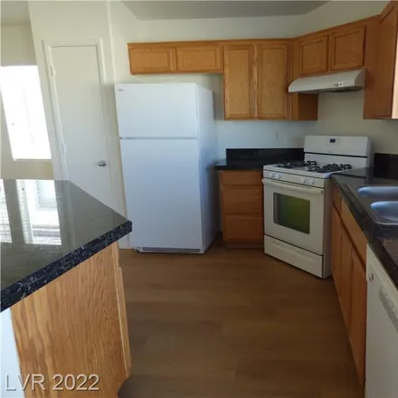 Image 7 - 3352 South Wrangell Mountain Street, Whitney, NV 89122, USA - House for rent