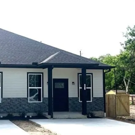 Rent this 3 bed house on 238 Indiana Street in South Houston, TX 77587