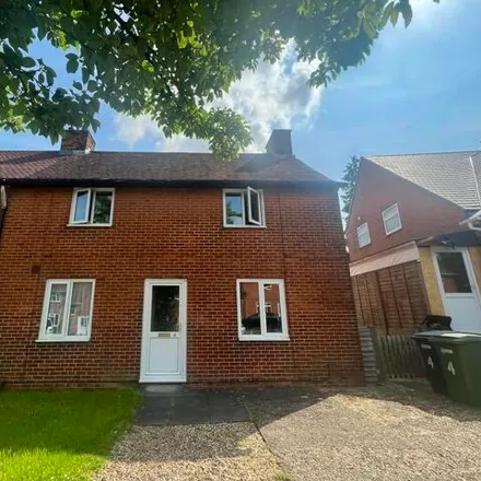 Rent this 1 bed house on Stuart Crescent in Winchester, SO22 4AS