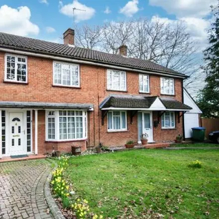 Buy this 3 bed duplex on 10 Woodland Close in Southampton, SO18 5RD