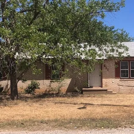 Buy this 3 bed house on 511 20th Street in Snyder, TX 79549