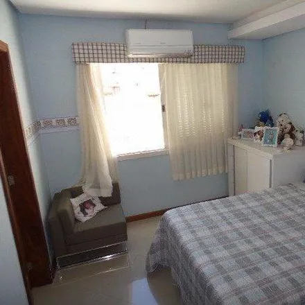 Buy this 2 bed house on Zanella Antunes in Rua Azise Pedro Falcão, Hípica