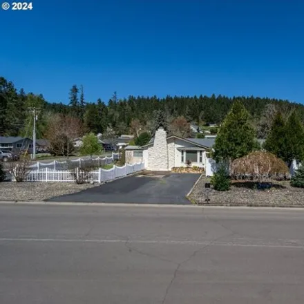 Buy this 3 bed house on 1451 East 4th Avenue in Sutherlin, Douglas County