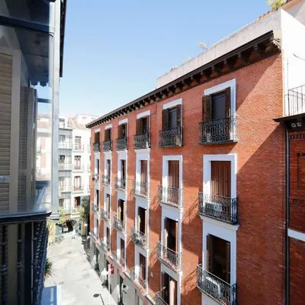 Image 7 - Calle de Pérez Galdós, 3, 28004 Madrid, Spain - Apartment for rent