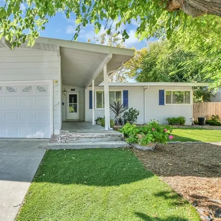 Buy this studio house on 2736 Kay Avenue in Concord, CA 94520