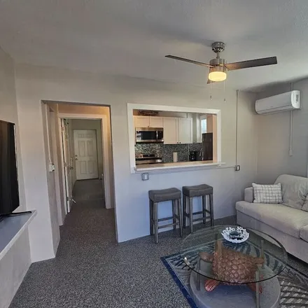 Image 3 - Madeira Beach, FL, 33708 - Apartment for rent