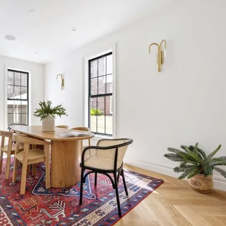 Image 6 - 246 Fenimore Street, New York, NY 11225, USA - Townhouse for sale
