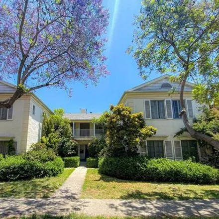 Buy this 6 bed townhouse on 8900 Dayton Way in Beverly Hills, CA 90211