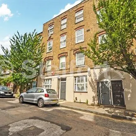 Rent this studio apartment on 13-15 Archway Road in London, N19 3TX