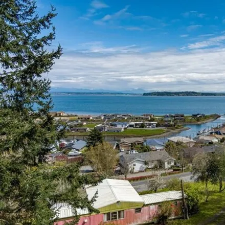 Buy this studio apartment on Polnell Road in Island County, WA