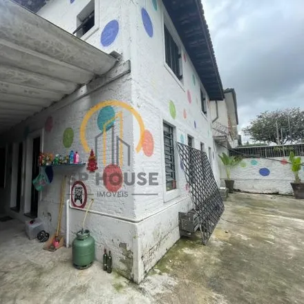 Buy this 2 bed house on Rua Guararapes 807 in Vila Olímpia, São Paulo - SP