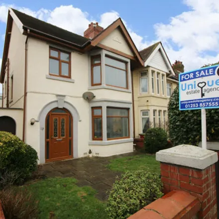 Buy this 4 bed duplex on Alpic Drive in Bispham, FY5 1QB
