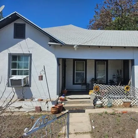 Buy this 3 bed house on 122 West Oak Street in Sonora, TX 76950