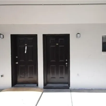 Rent this studio condo on unnamed road in Tampa, FL 33612