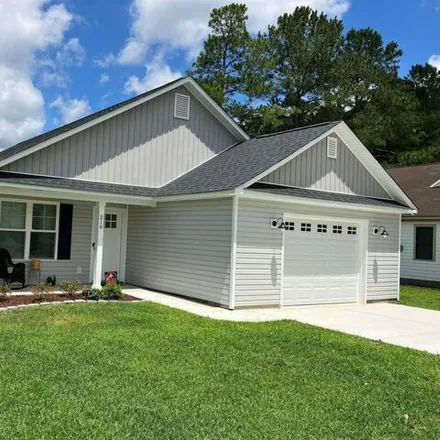 Buy this 3 bed house on Westchester Drive in River Bend, Craven County