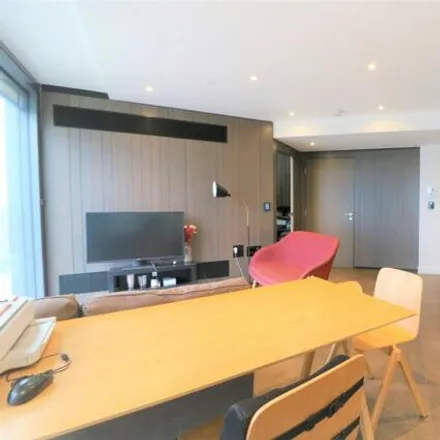 Rent this 1 bed room on Chronicle Tower in 261B City Road, London