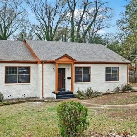 Buy this 3 bed house on 2754 Geneva Street in Capitol Heights, Montgomery