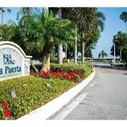 Image 1 - La Puerta del Sol Boulevard South, Saint Petersburg, FL 33715, USA - Condo for rent