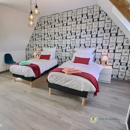 Rent this 5 bed house on Rue de Tréguier in 22220 Plouguiel, France