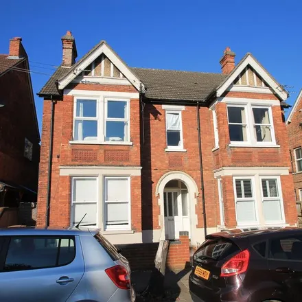 Rent this 2 bed apartment on 3 Merton Road in Bedford, MK40 3AE