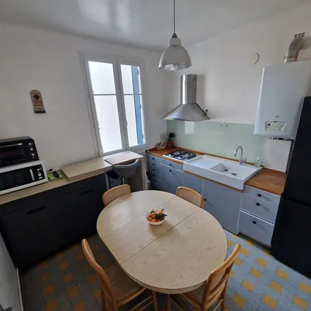 Rent this 1 bed apartment on 6 Rue de la Commune in 44000 Nantes, France